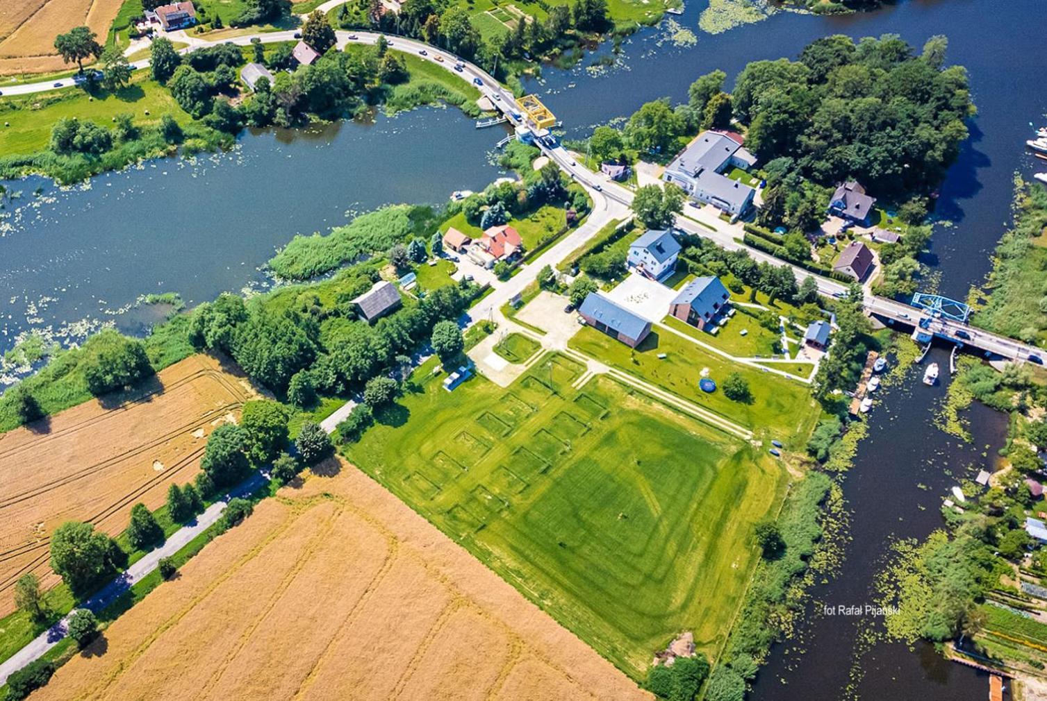 Apartamenty Miedzy Mostami Stegna  Eksteriør bilde